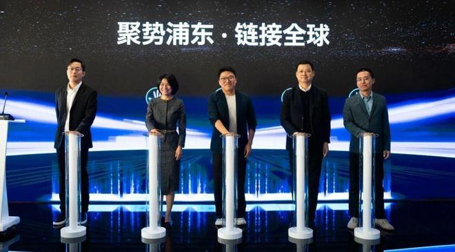 AR眼镜明年推出；利亚德首款AR眼镜开启